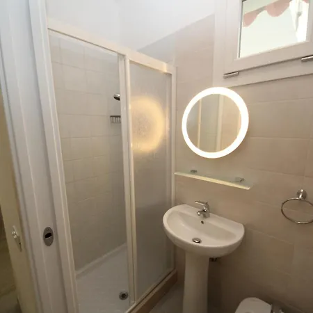 Manu 02 Apartman *