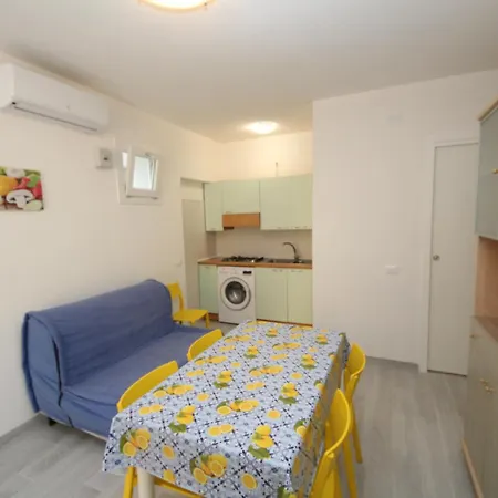 Apartment Manu 02